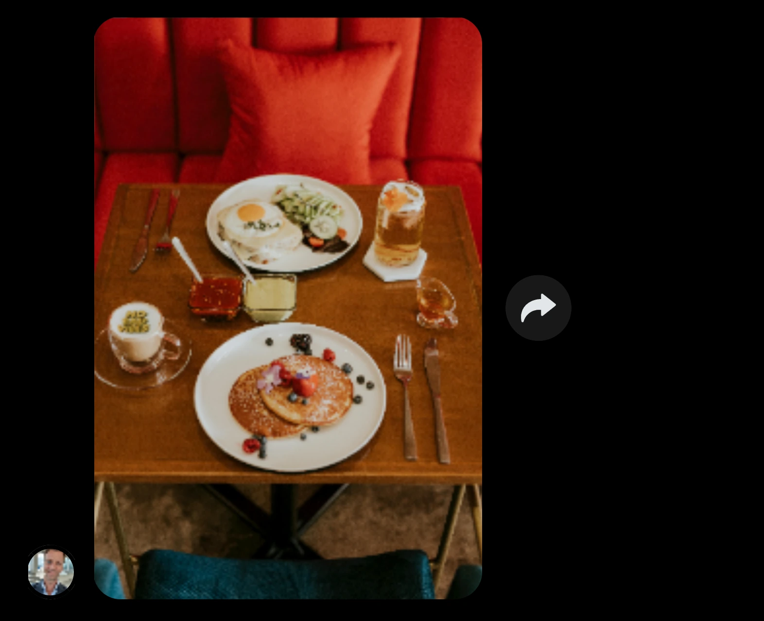 Messenger DM photo attachment mockup